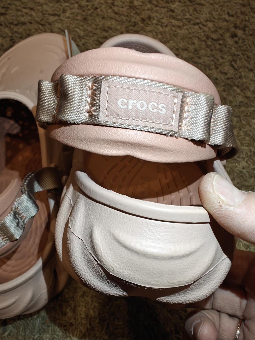 Crocs Adult Classic Clog Sandals in Blush Pink Size M9/W11 - Picture 2 of 6